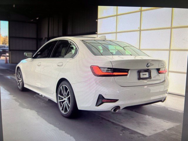 Used 2021 BMW 330i Sedan w/ Convenience Package RWD image 4
