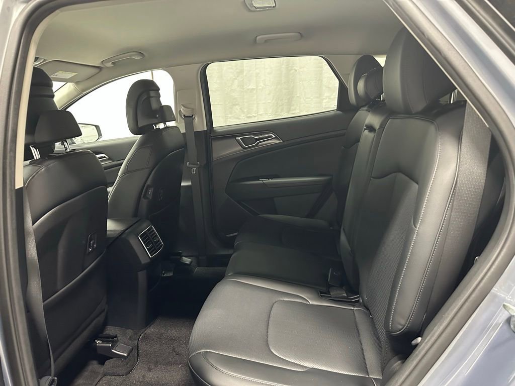 Used 2023 Kia Sportage EX FWD image 42