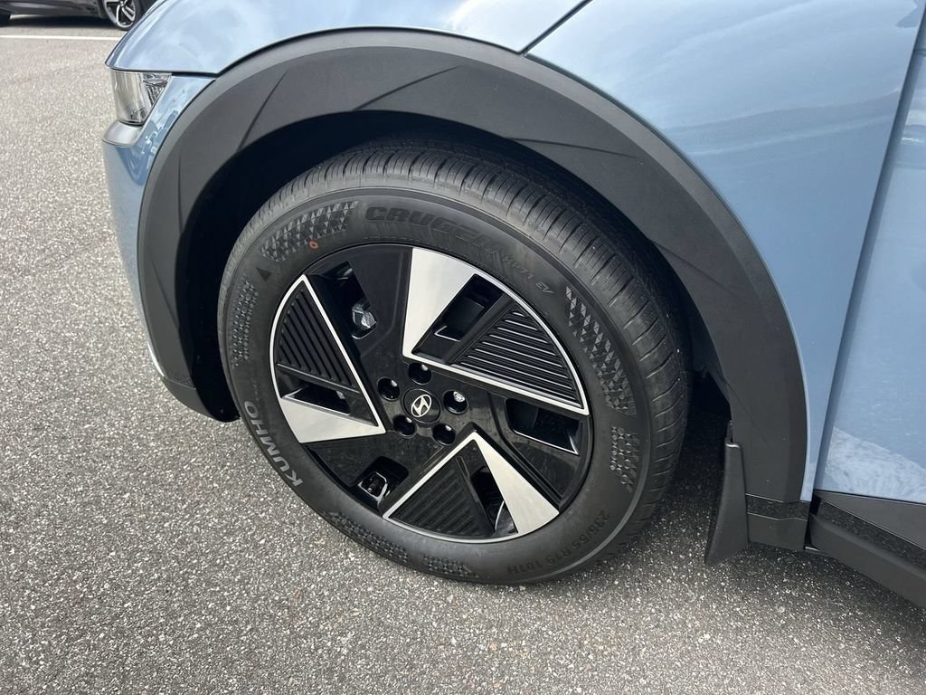 New 2025 Hyundai Ioniq 5 SE RWD image 32