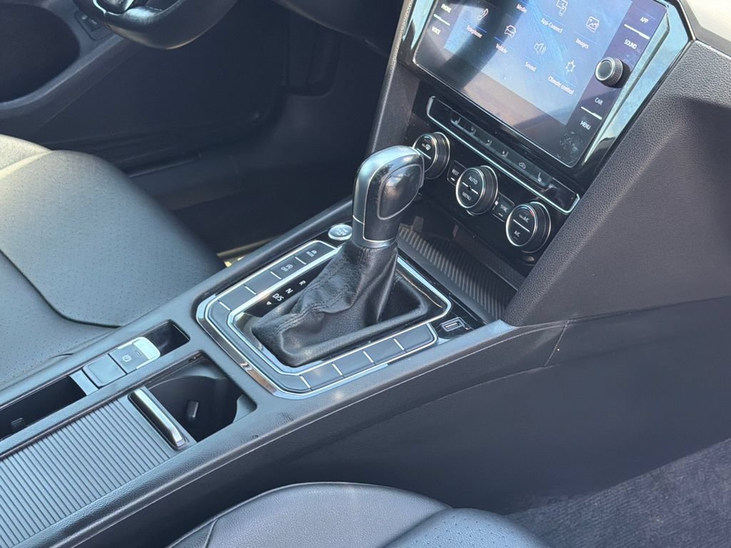 Used 2019 Volkswagen Arteon SE AWD/4WD image 16
