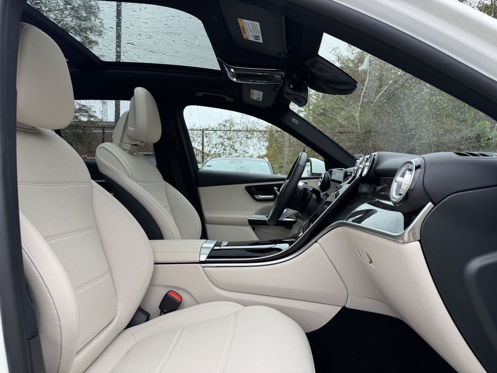 Certified 2025 Mercedes-Benz GLC 300 image 33
