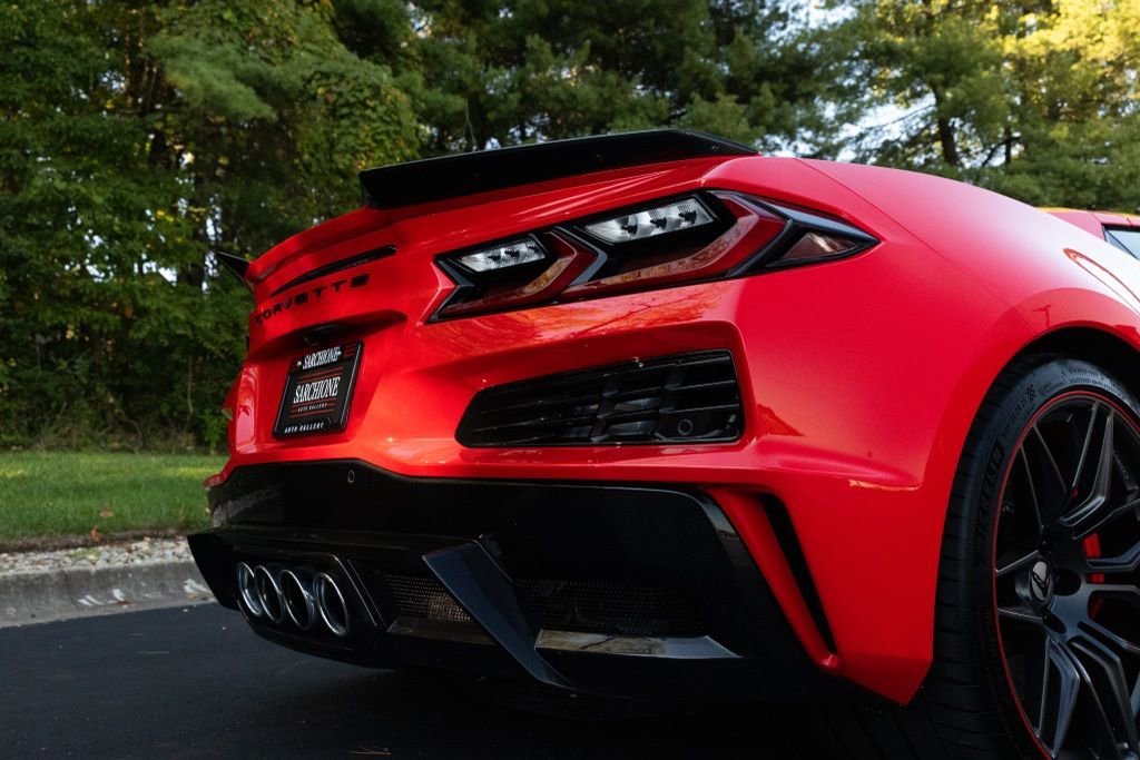 Used 2025 Chevrolet Corvette Z06 w/ Battery Protection Package image 10