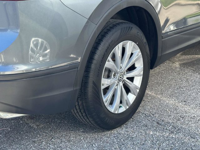 Used 2019 Volkswagen Tiguan SE AWD/4WD image 30