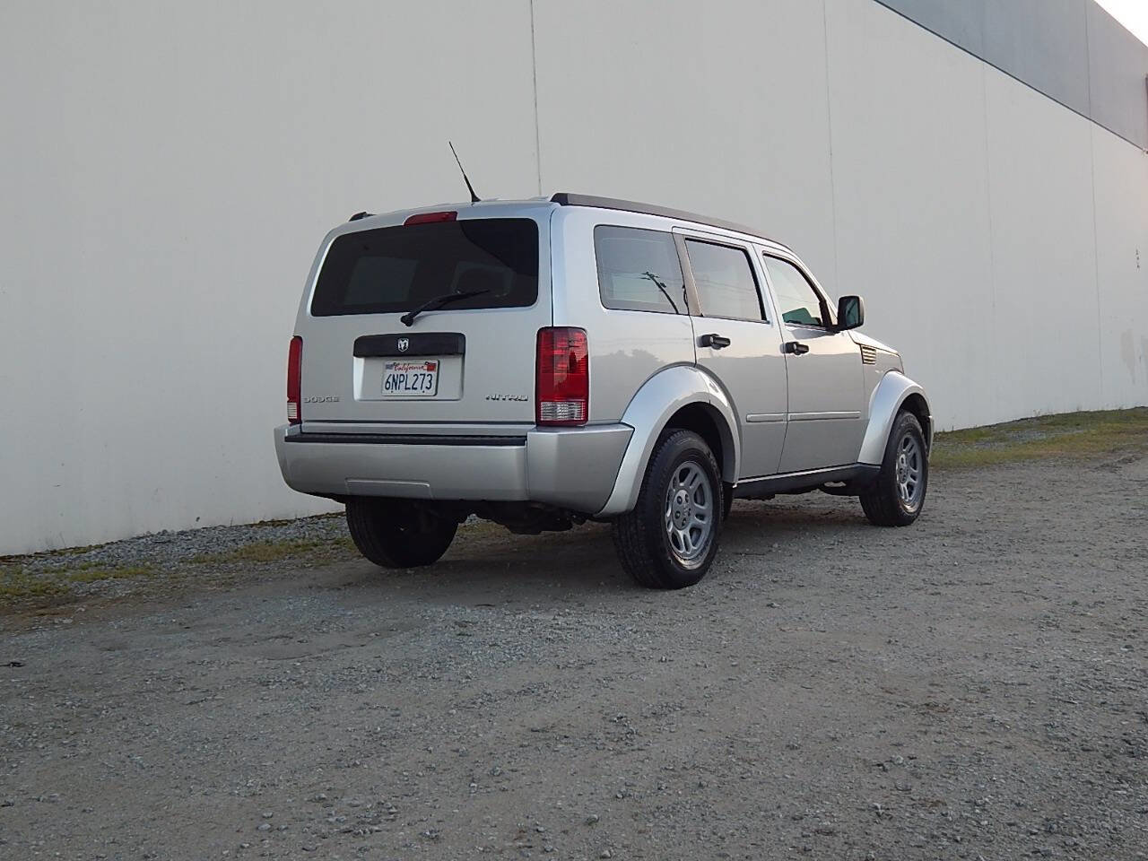 Used 2011 Dodge Nitro SE RWD image 3