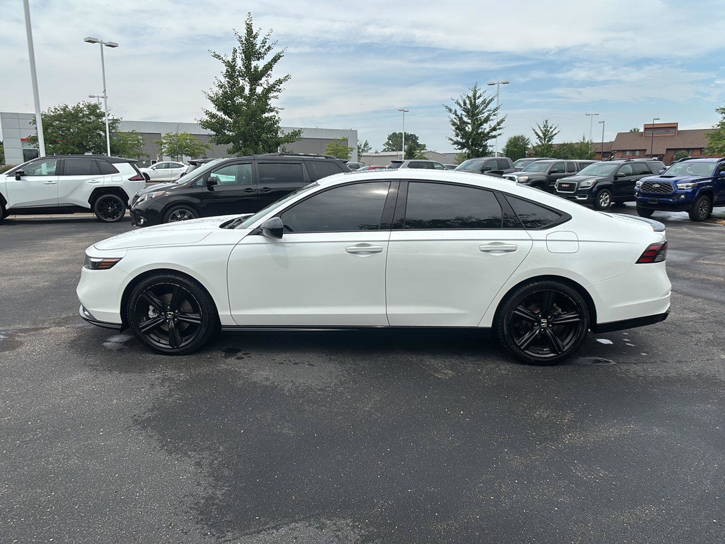 Used 2023 Honda Accord Sport image 16