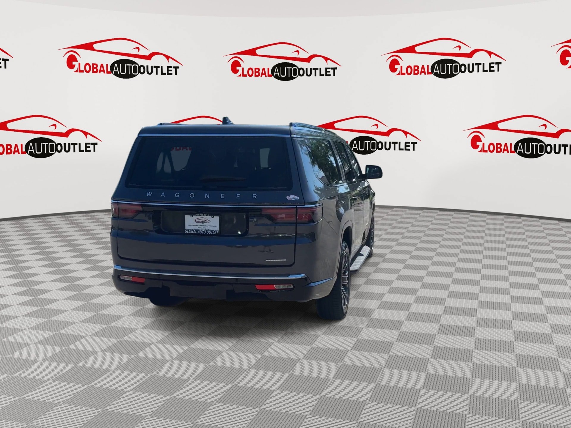 Used 2024 Jeep Wagoneer L Series II w/ Flexible Seating Group AWD/4WD image 7