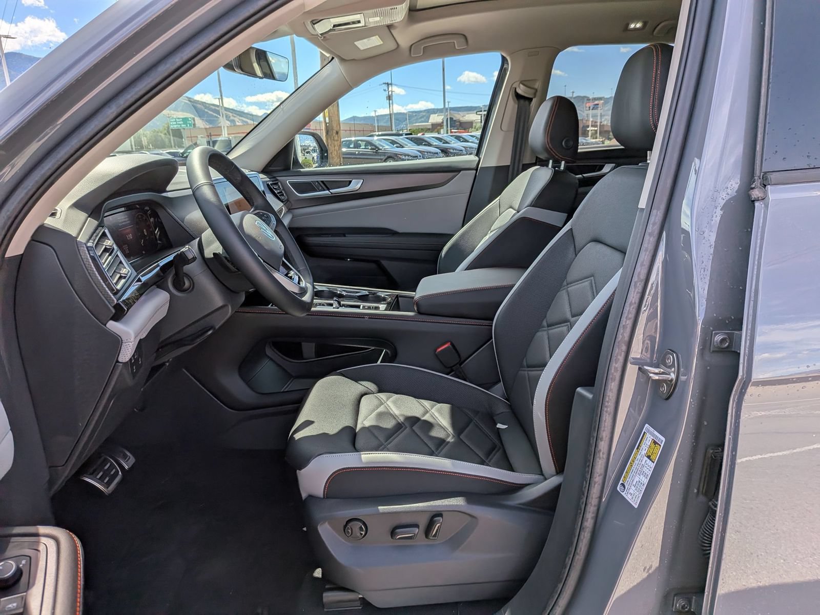 New 2026 Volkswagen Atlas Peak Edition AWD/4WD image 19