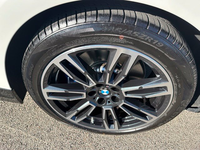 Used 2026 BMW 530i xDrive AWD/4WD image 7