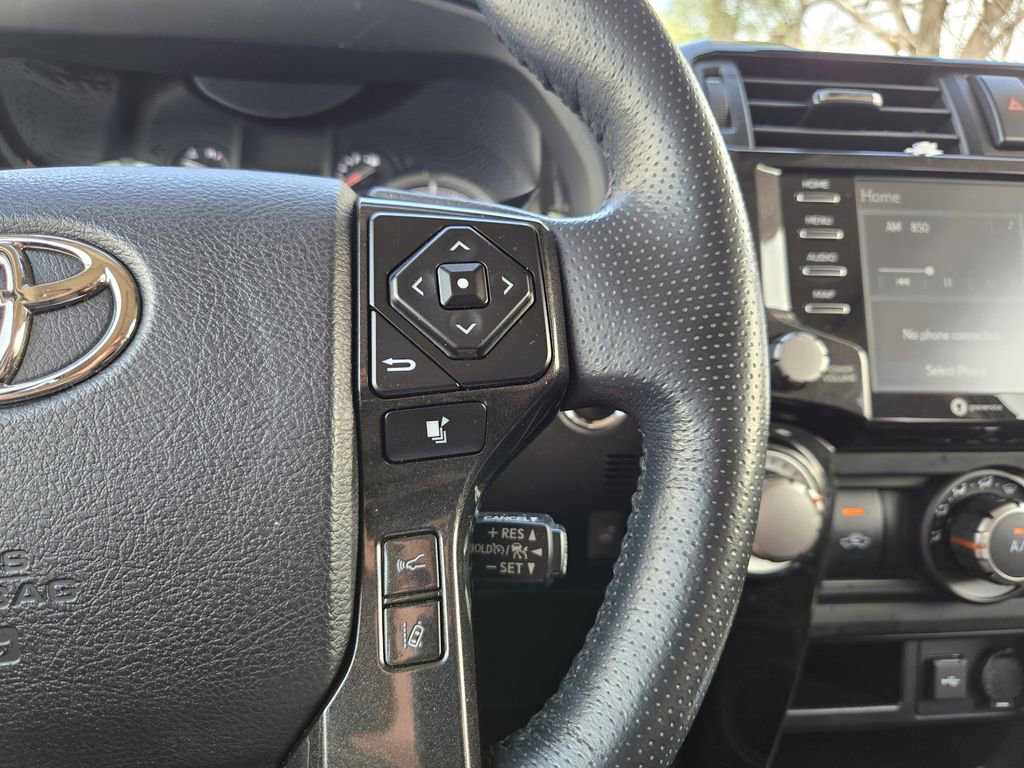 Used 2023 Toyota 4Runner TRD Off-Road Premium w/ Moonroof Package AWD/4WD image 29