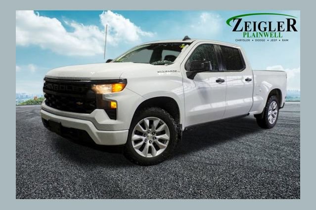 Used 2022 Chevrolet Silverado 1500 Custom image 1