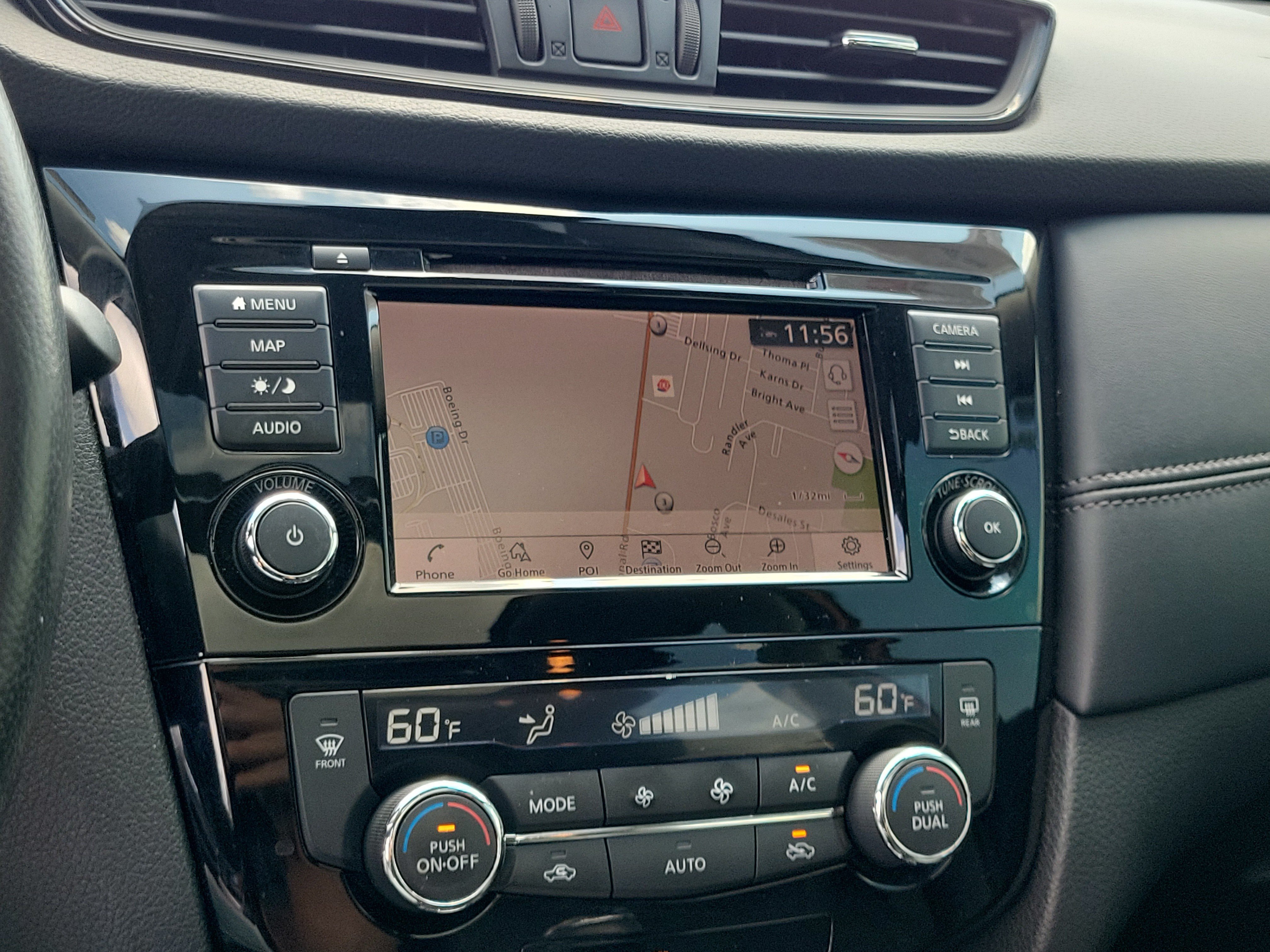 Used 2018 Nissan Rogue SL w/ Premium Package AWD/4WD image 26