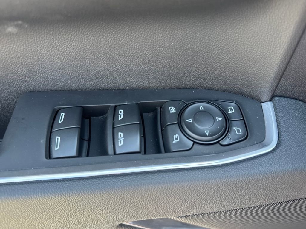 Used 2025 GMC Sierra 1500 SLT image 24