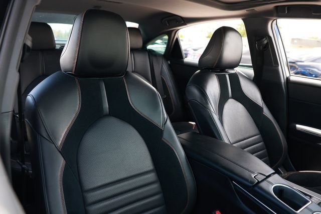 Used 2019 Toyota Avalon Touring FWD image 19