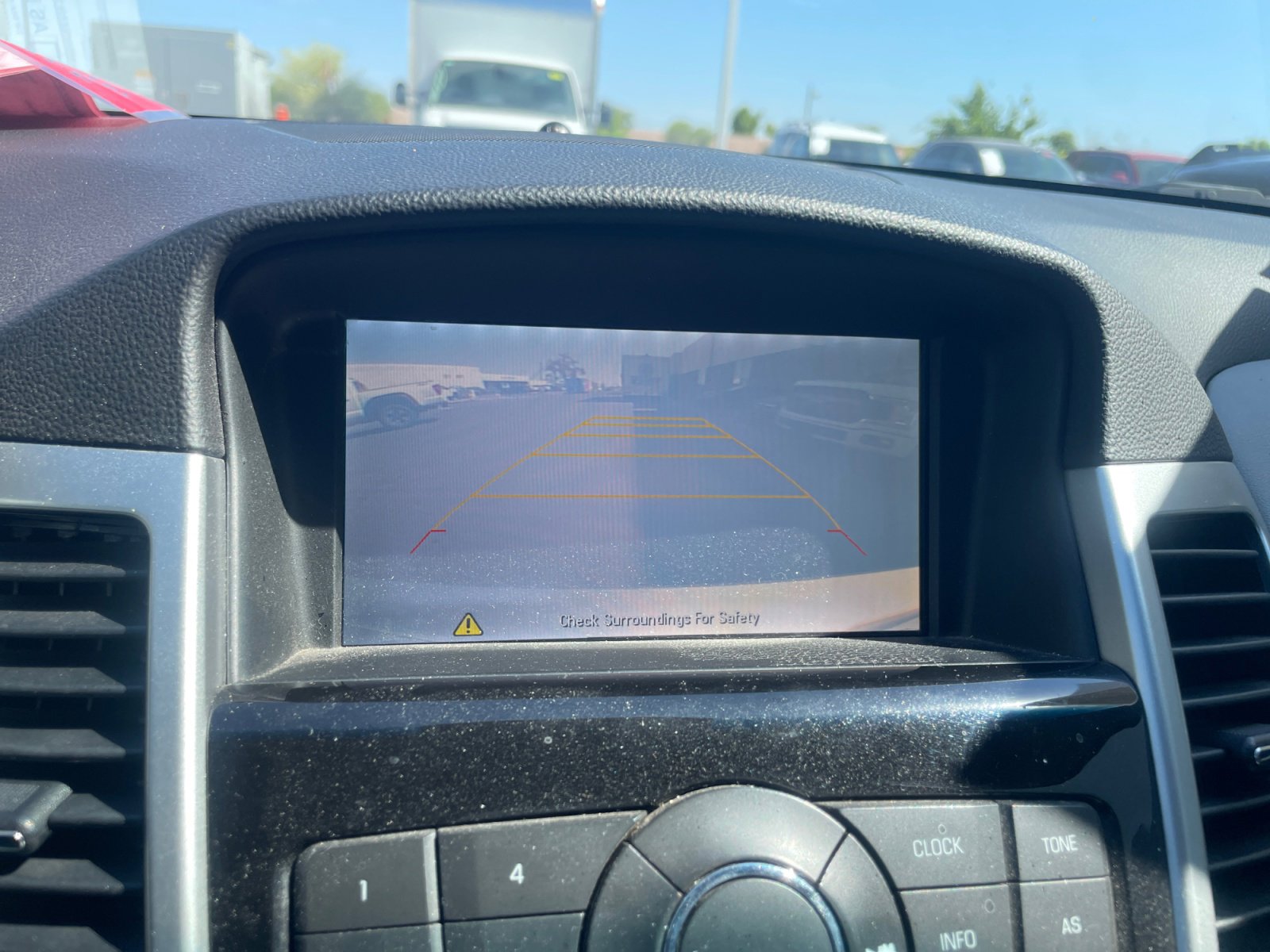 Used 2015 Chevrolet Cruze LT w/ Technology Package FWD image 23