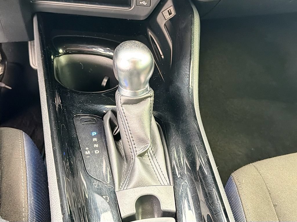 Used 2021 Toyota C-HR XLE FWD image 26