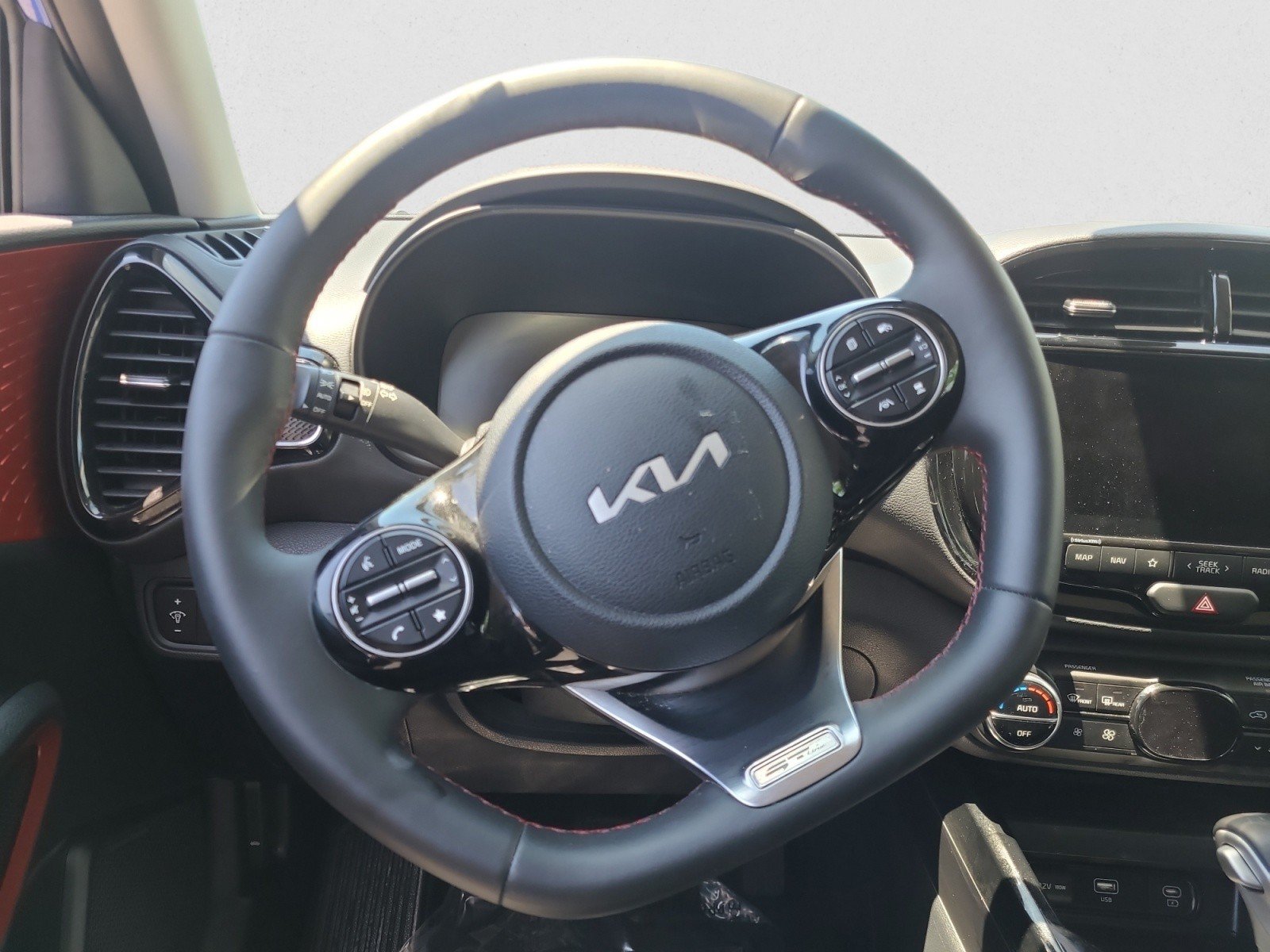 Used 2023 Kia Soul GT-Line w/ GT-Line Technology Package FWD image 16