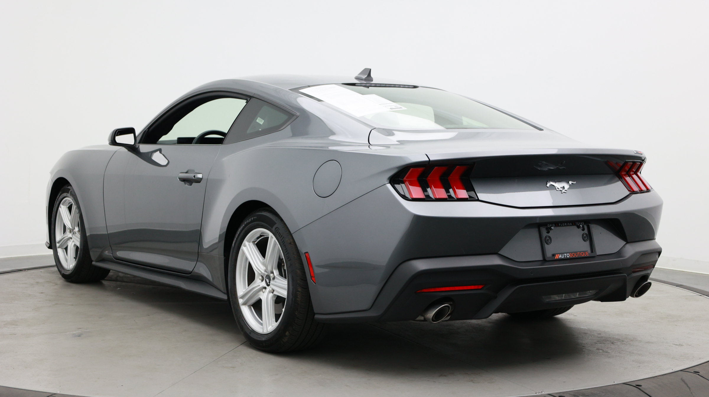 Used 2026 Ford Mustang Premium RWD image 4