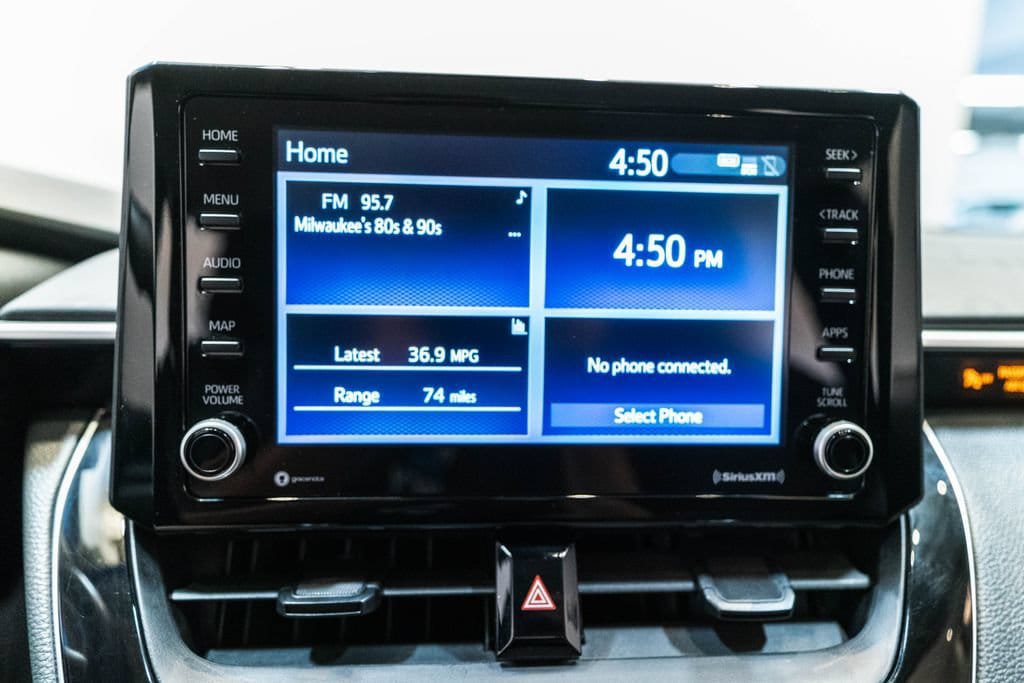 Used 2022 Toyota Corolla LE FWD image 25