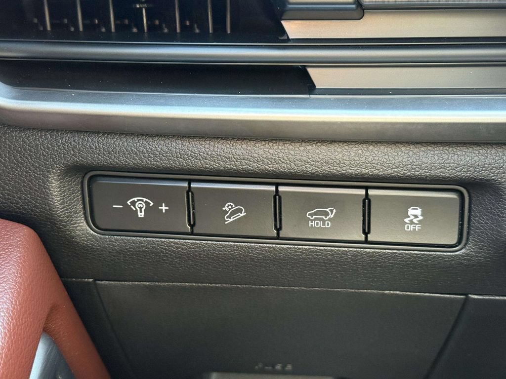 Used 2024 Kia Telluride EX w/ EX Captain's Chair Package AWD/4WD image 28