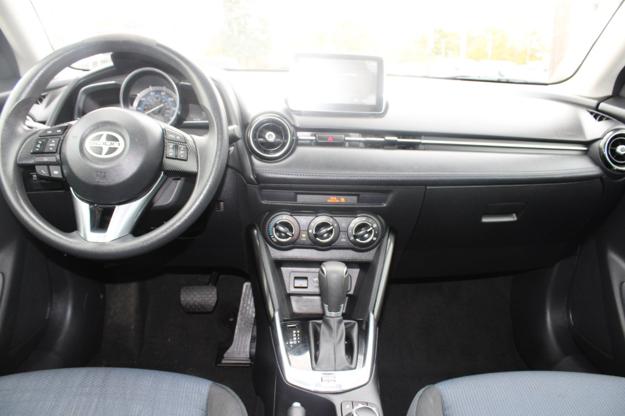 Used 2016 Scion iA image 10