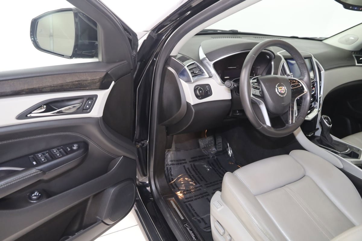 Used 2015 Cadillac SRX Performance FWD image 45