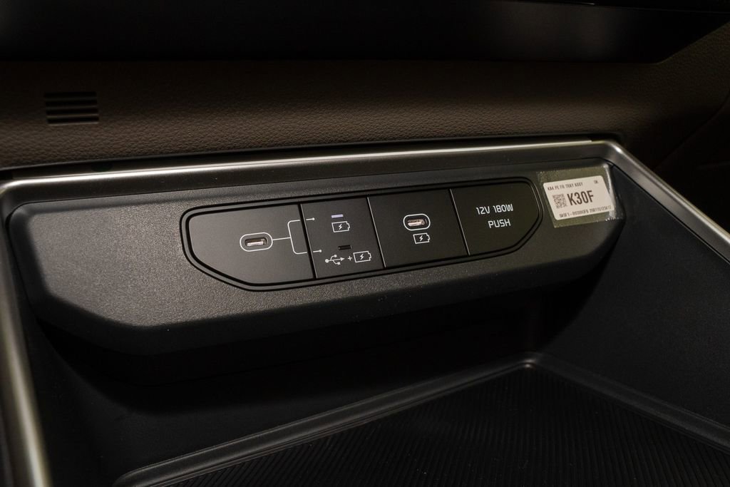 New 2026 Kia Carnival LX image 16