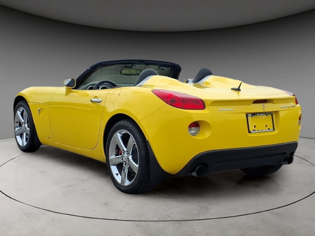Used 2007 Pontiac Solstice GXP w/ Premium Package RWD image 3