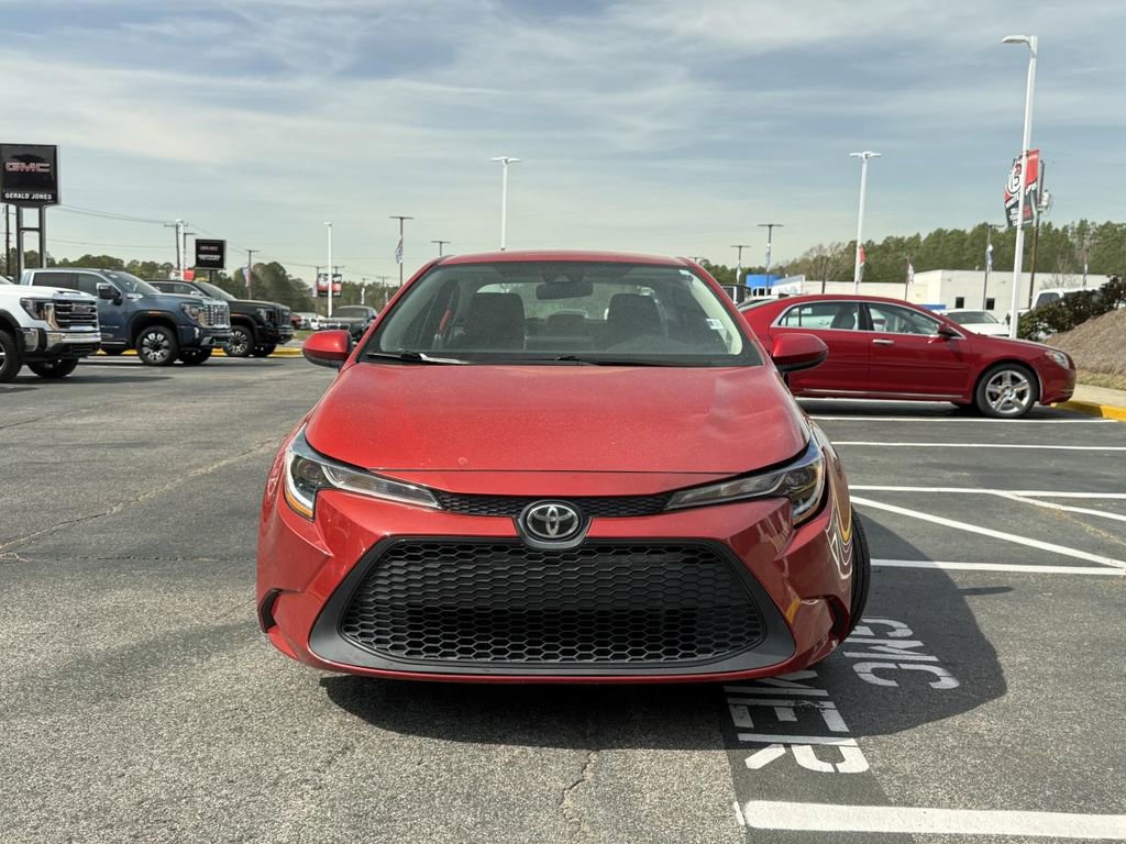 Used 2021 Toyota Corolla LE image 4
