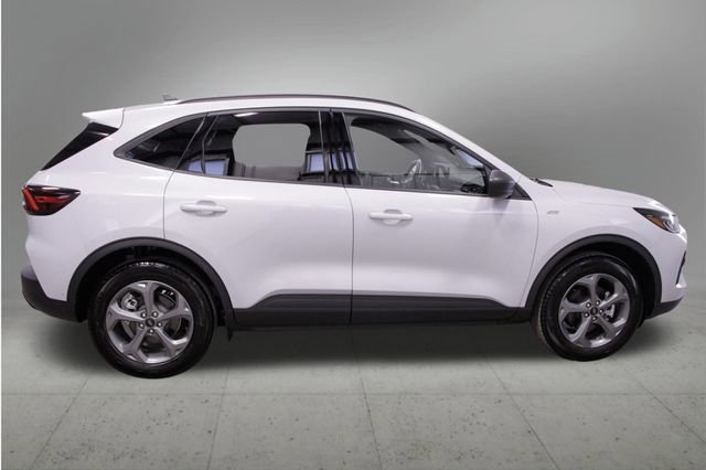 Used 2025 Ford Escape ST-Line w/ Tech Pack #1 image 6