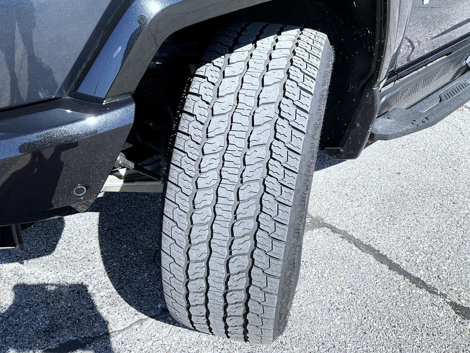 New 2026 GMC Hummer EV SUV image 23