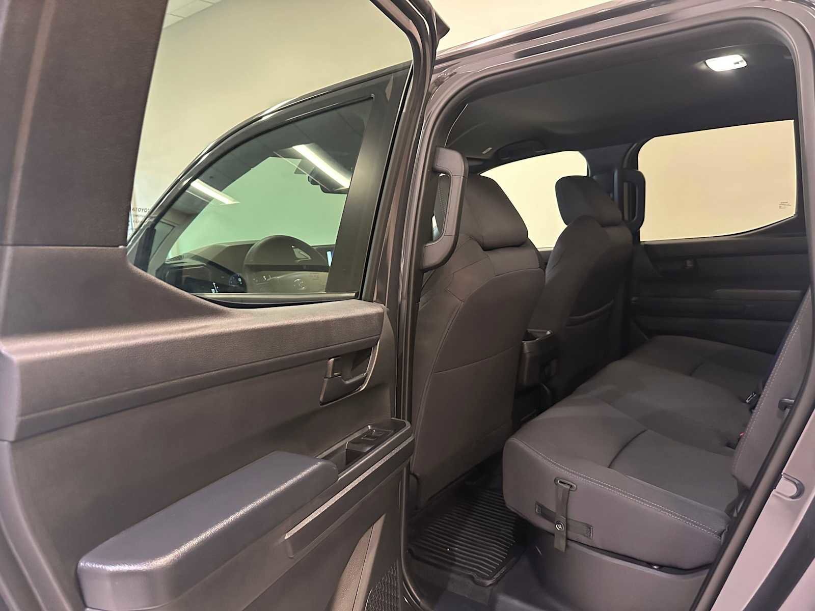 Certified 2025 Toyota Tacoma SR5 image 23