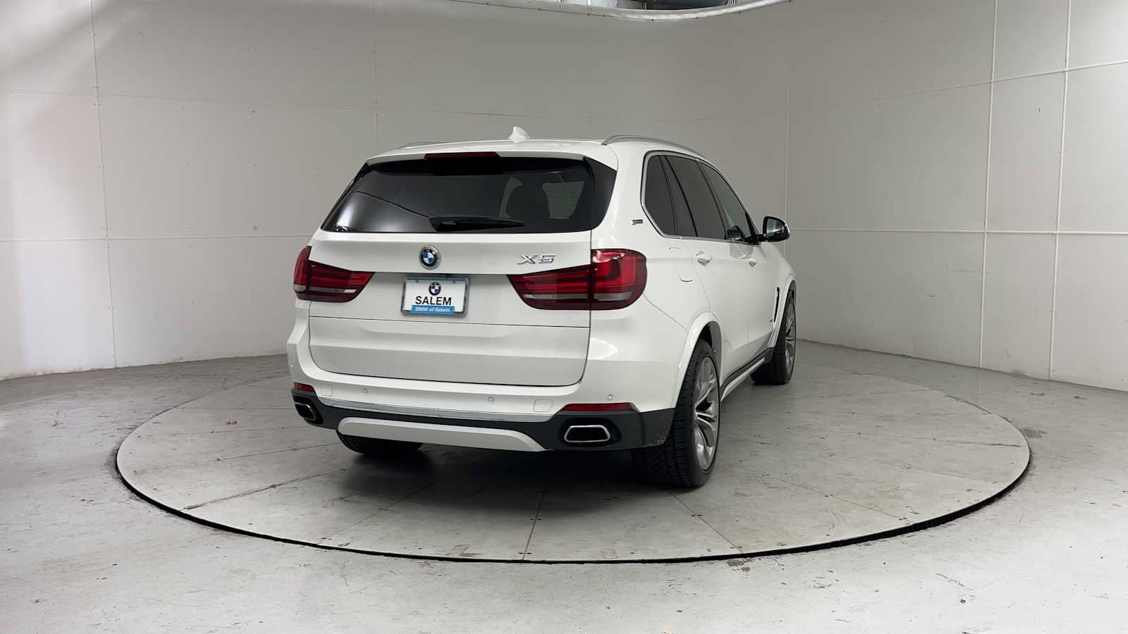 Used 2017 BMW X5 xDrive40e AWD/4WD image 2