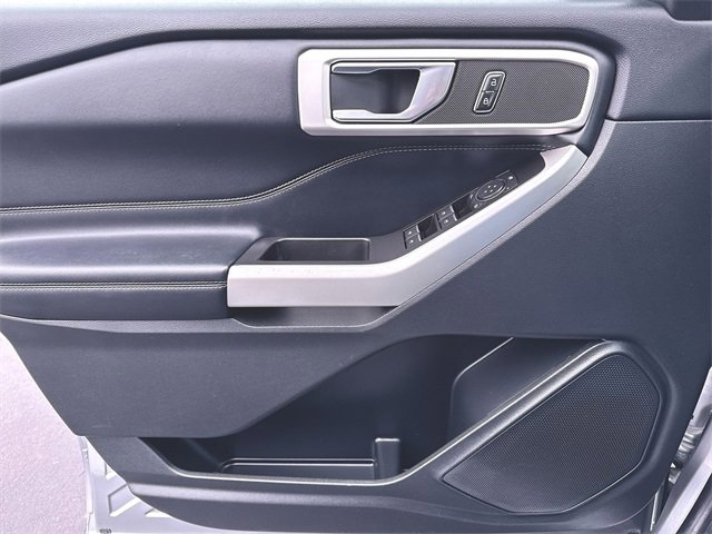 Used 2020 Ford Explorer XLT w/ Equipment Group 202A image 21