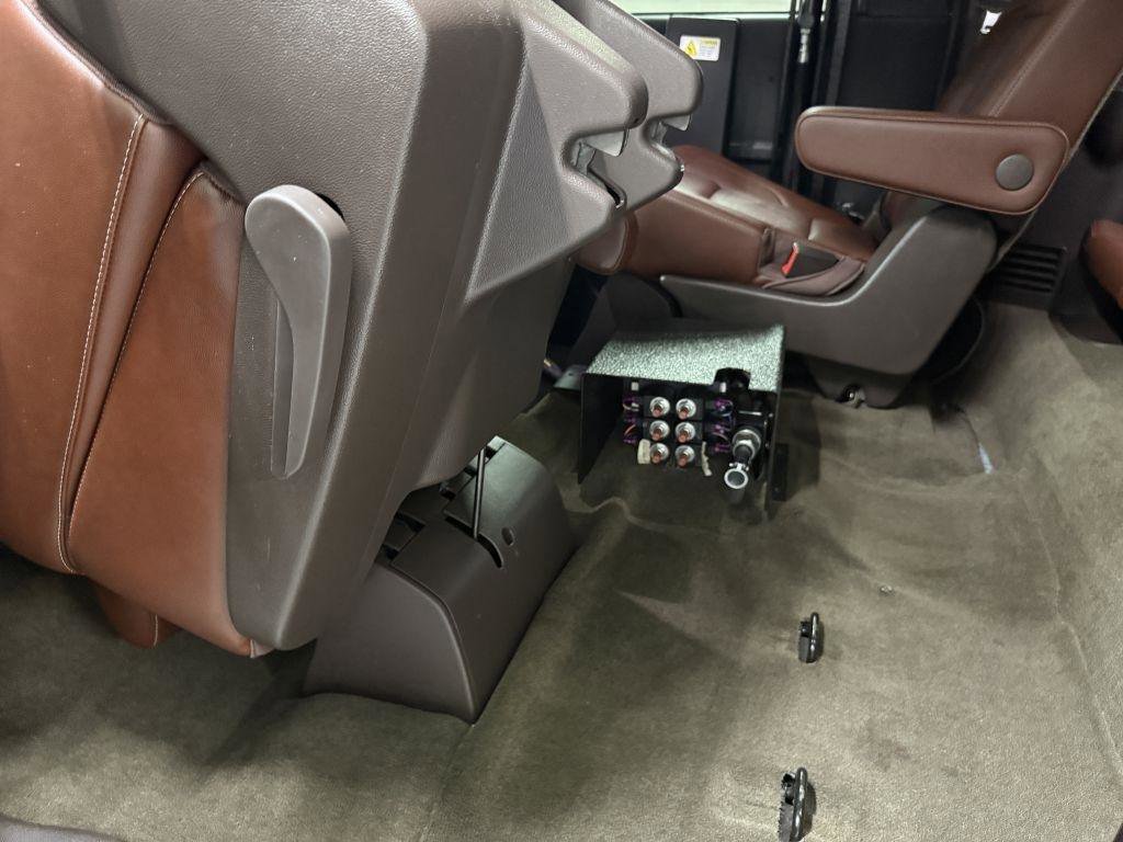 Used 2017 Chevrolet Suburban Premier image 49