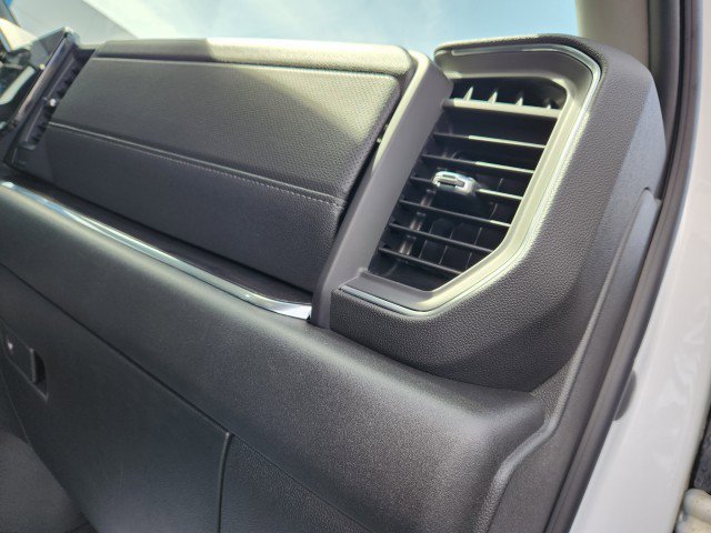 Used 2024 Chevrolet Silverado 3500 LTZ w/ LTZ Premium Package image 16