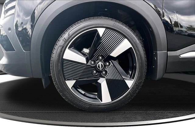 Certified 2025 Nissan Kicks SR AWD/4WD image 31