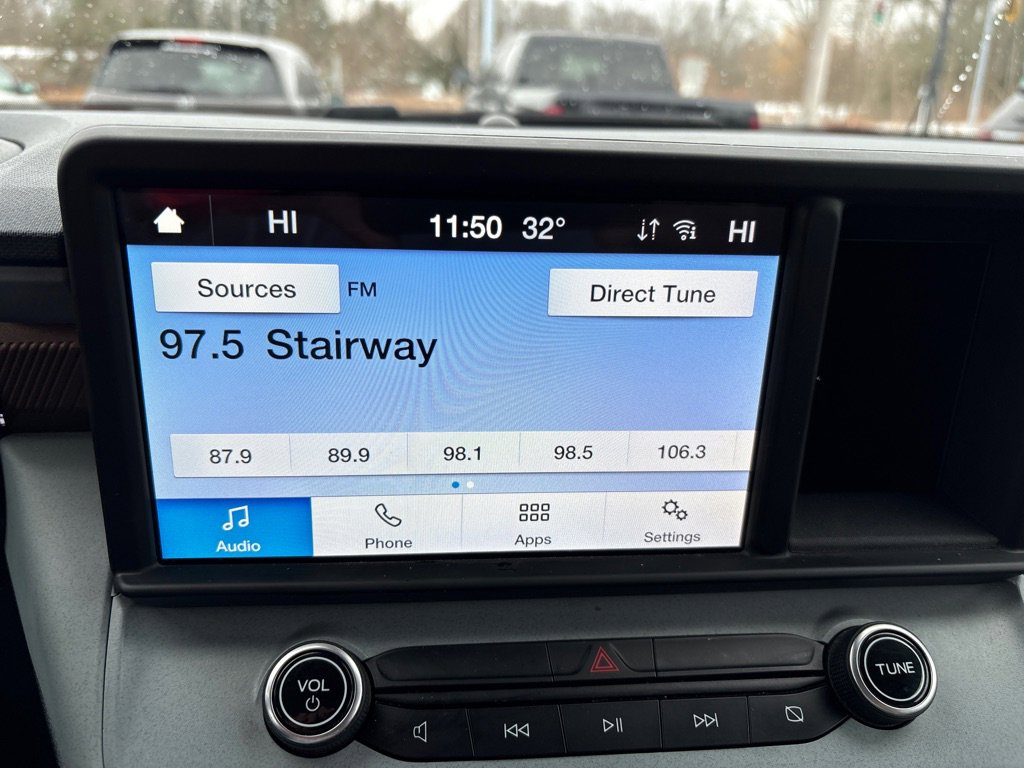 Used 2022 Ford Maverick Lariat w/ Equipment Group 500A Standard image 15