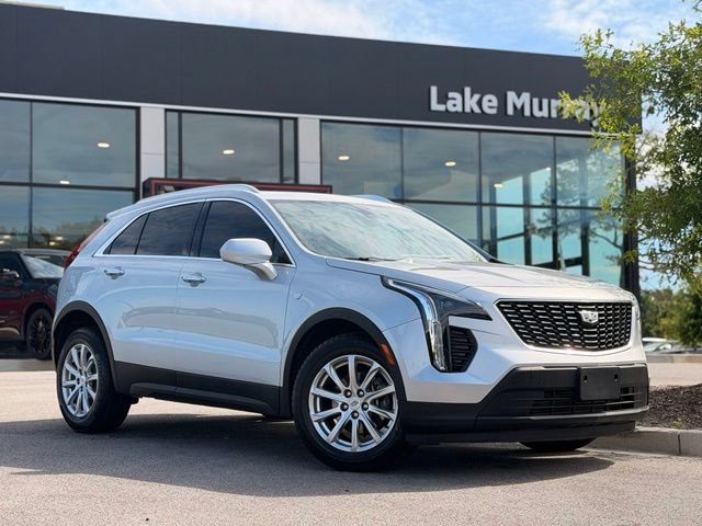 Used 2019 Cadillac XT4 Luxury FWD image 1