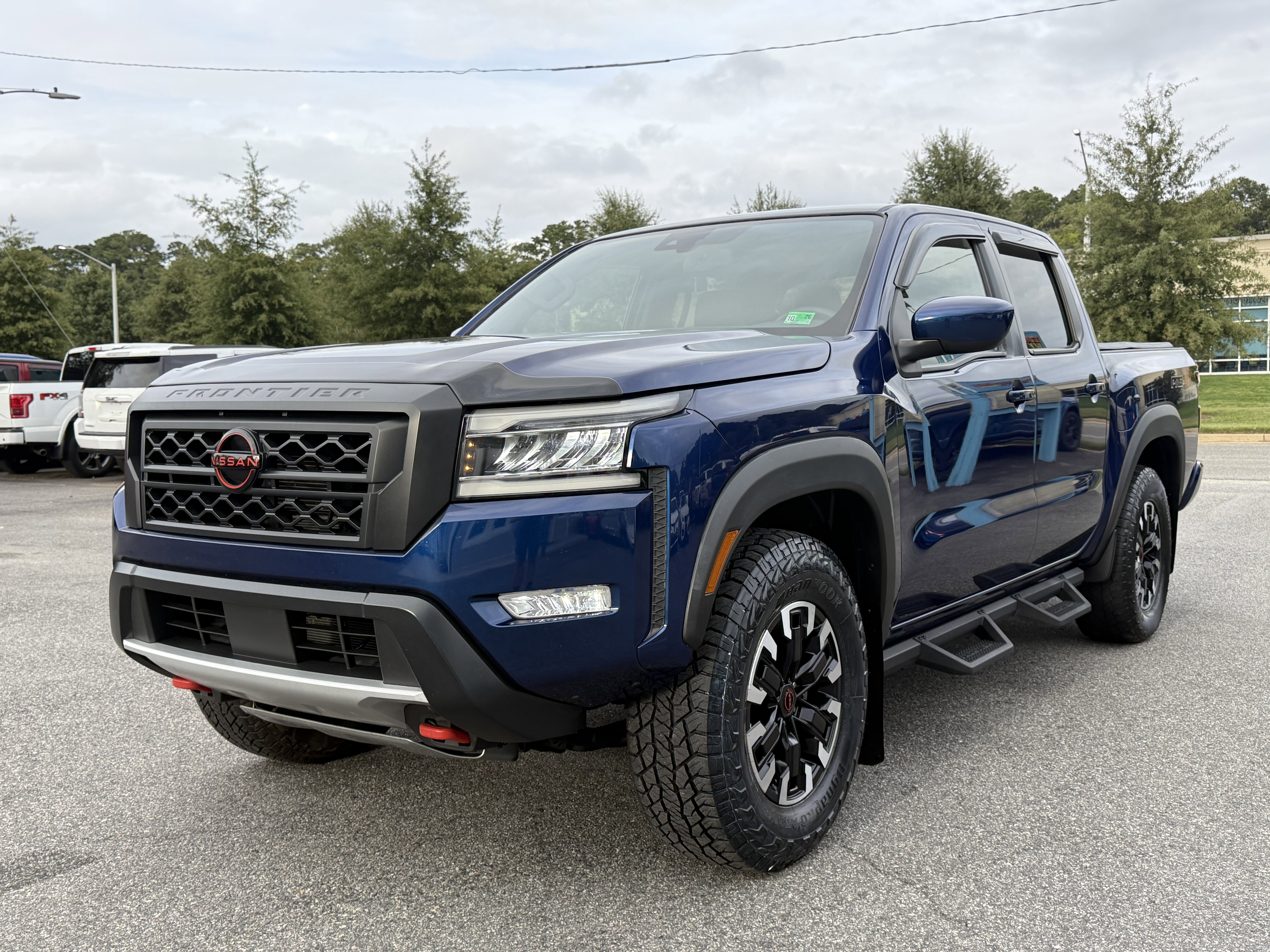 Used 2022 Nissan Frontier PRO-4X w/ Off-Road Protection Package image 15