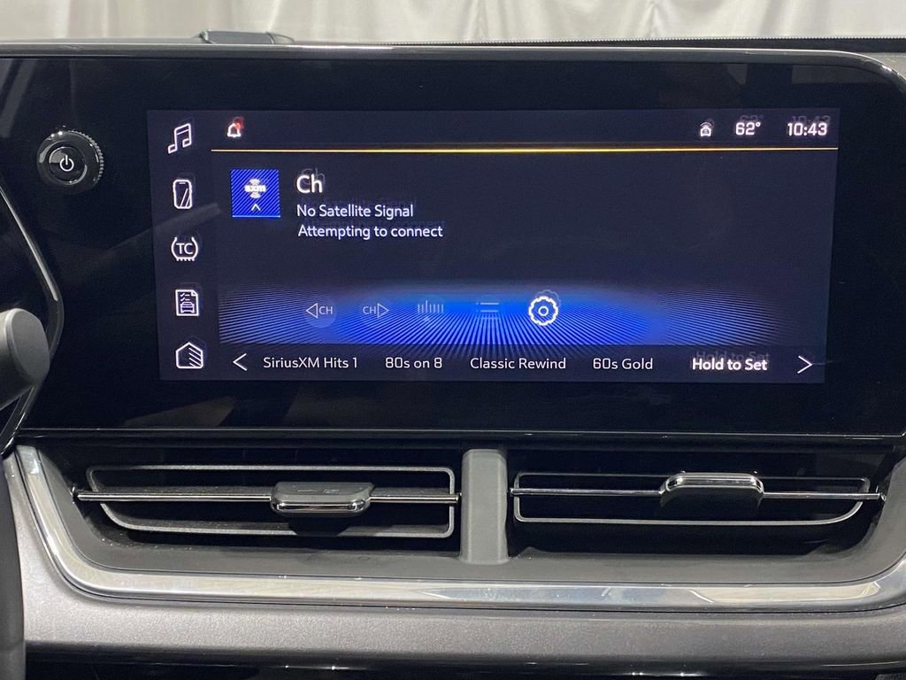 Used 2024 Chevrolet Trax ACTIV w/ Driver Confidence Package image 27