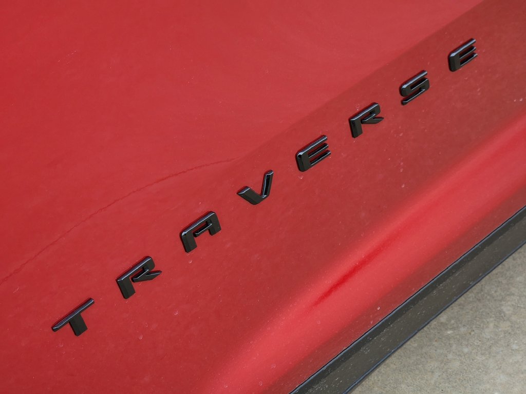 New 2026 Chevrolet Traverse LT w/ Midnight/Sport Edition FWD image 7