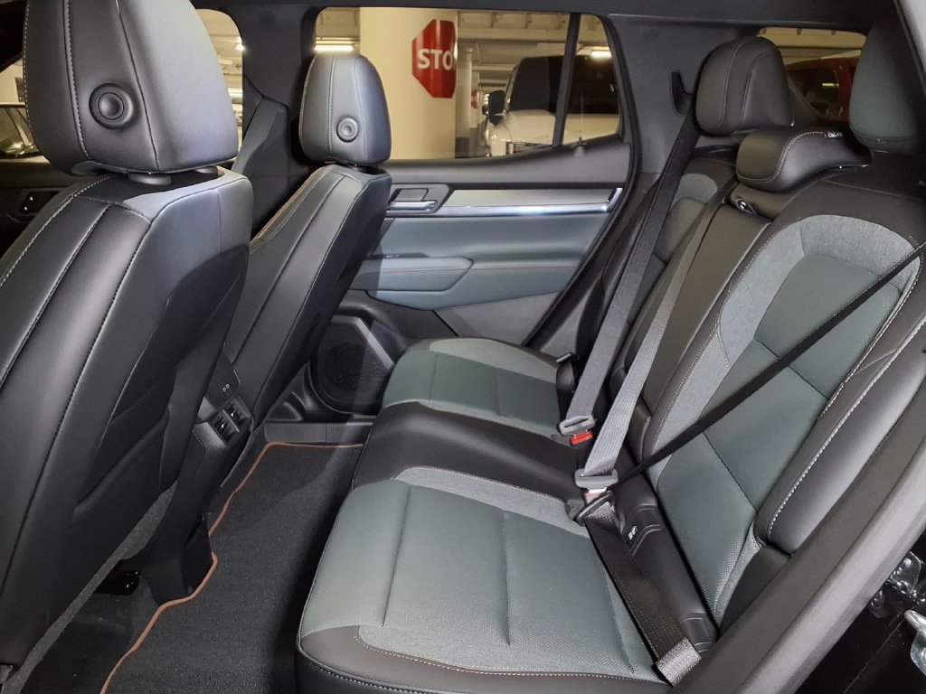 New 2026 GMC Terrain AT4 AWD/4WD image 11
