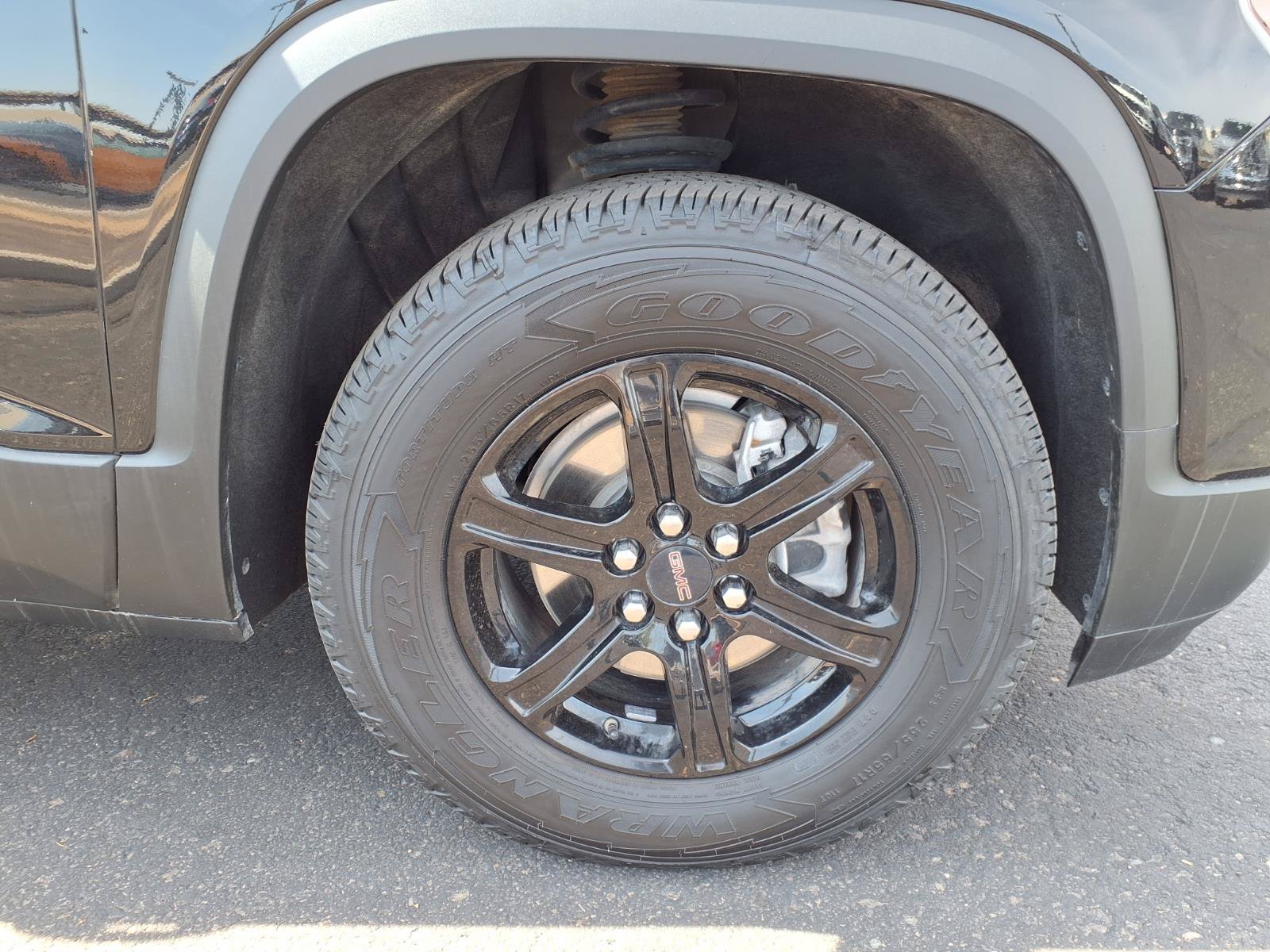 Used 2022 GMC Acadia AT4 w/ Technology Package AWD/4WD image 9