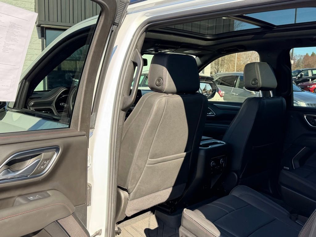 Certified 2024 Chevrolet Suburban RST w/ Luxury Package AWD/4WD image 13
