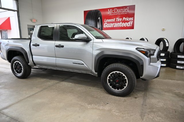 New 2026 Toyota Tacoma TRD Off-Road AWD/4WD image 4