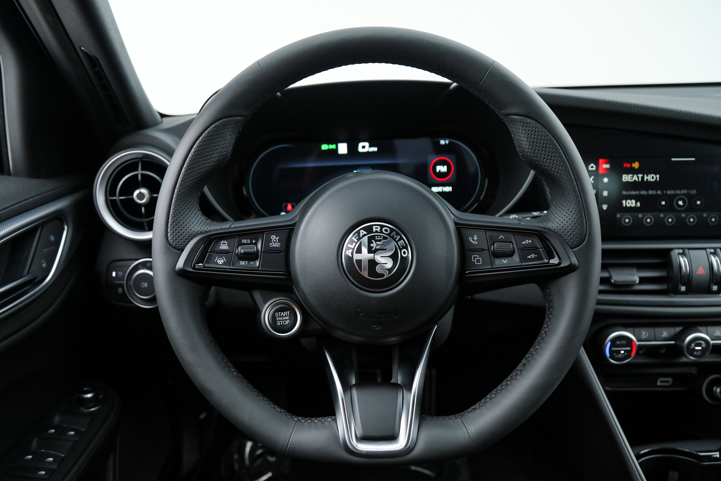 New 2026 Alfa Romeo Giulia w/ Driving Assist Package RWD image 19