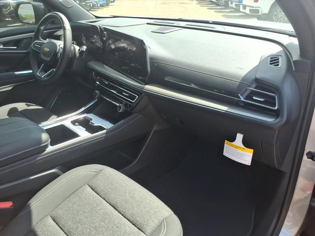 New 2026 Chevrolet Traverse LT w/ Enhanced Driving Package image 10