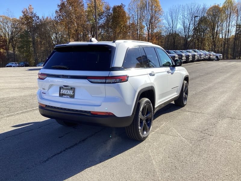 New 2025 Jeep Grand Cherokee 4WD image 7