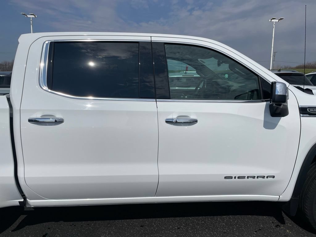 Used 2025 GMC Sierra 1500 SLT AWD/4WD image 28