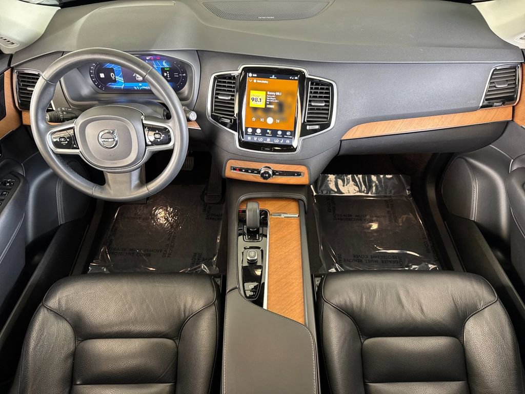 Certified 2023 Volvo XC90 T8 Plus w/ Protection Package Premier image 12